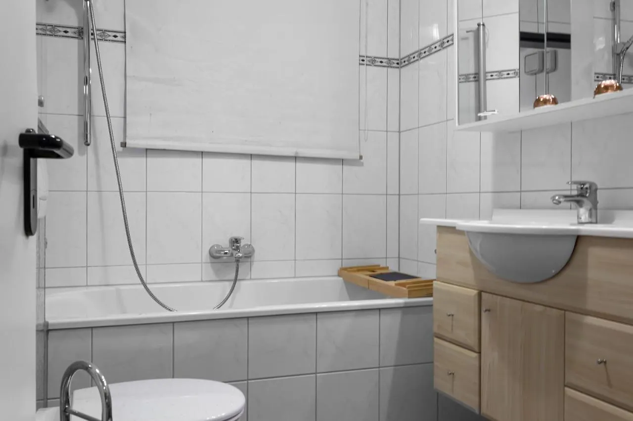 Gemuetliches Apartment In Koeln - Smarttv - Kueche